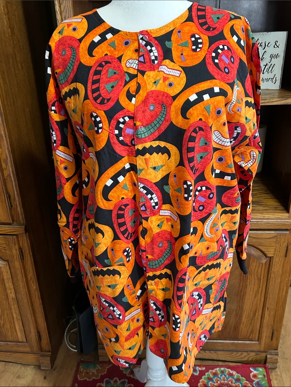 Vintage Colorful Halloween Pumpkin Print Tunic - Nurses’ Scrub Coat Pockets  2X